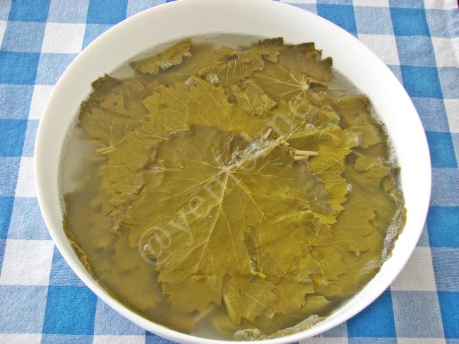 Zeytinyağlı Yaprak Sarma - Yapılışı (5/16) 