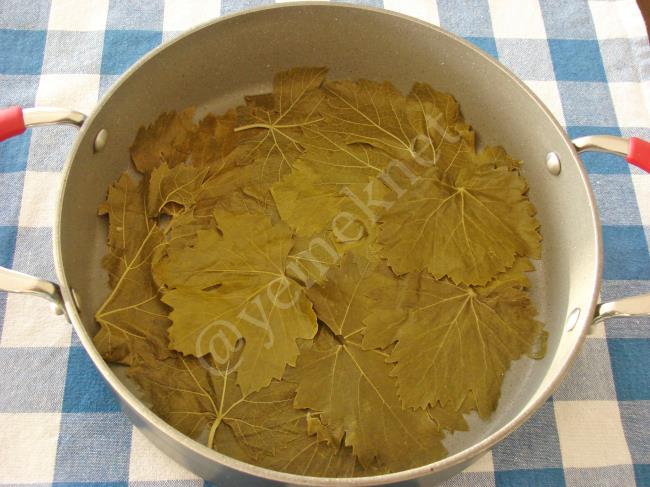 Zeytinyağlı Yaprak Sarma - Yapılışı (9/16) 