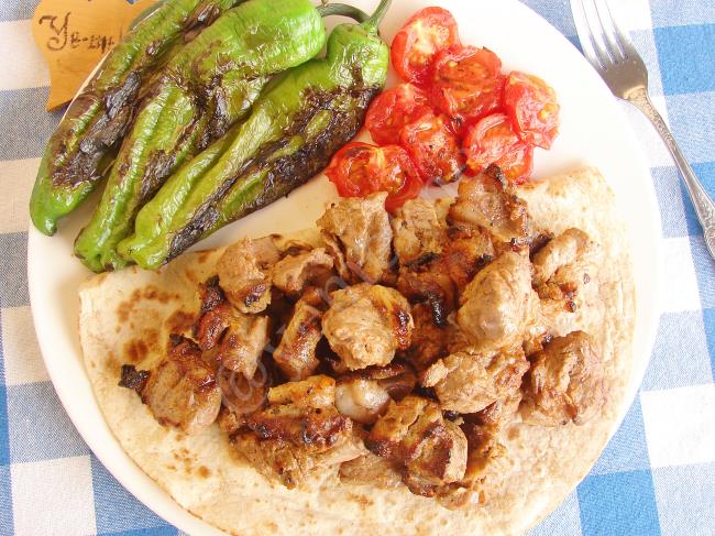 Kuzu Şiş Kebap - Yapılışı (10/12) 