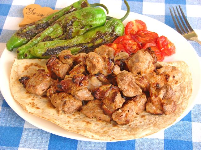 Kuzu Şiş Kebap - Yapılışı (11/12) 