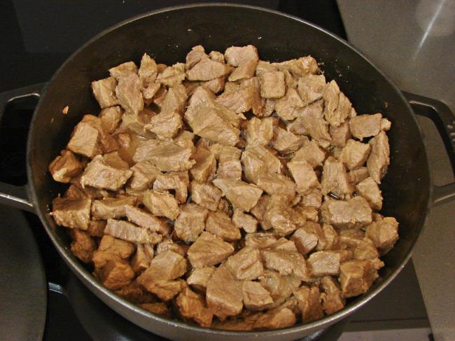 Pilav Üstü Kavurma - Yapılışı (5/12) 