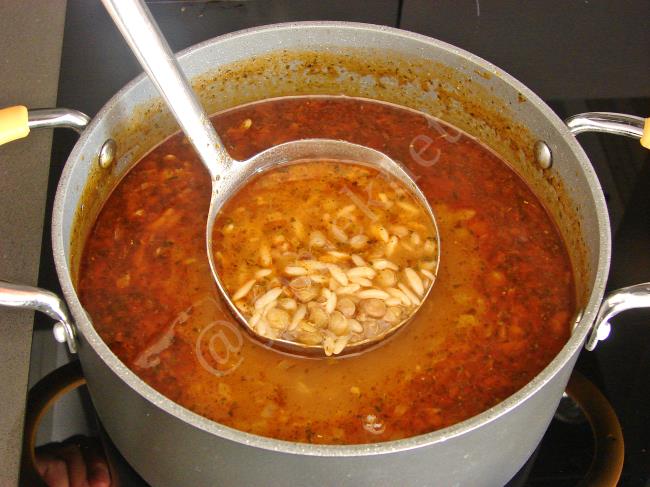Şehriyeli Yeşil Mercimek Çorbası - Yapılışı (10/12) 
