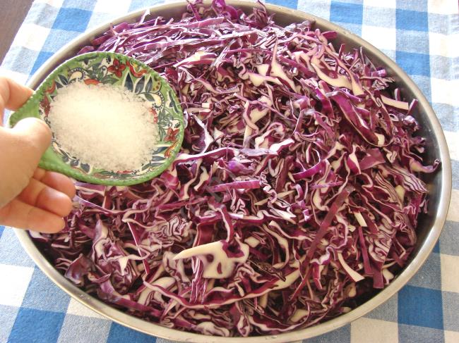 Susuz Mor Lahana Turşusu - Yapılışı (3/12) 