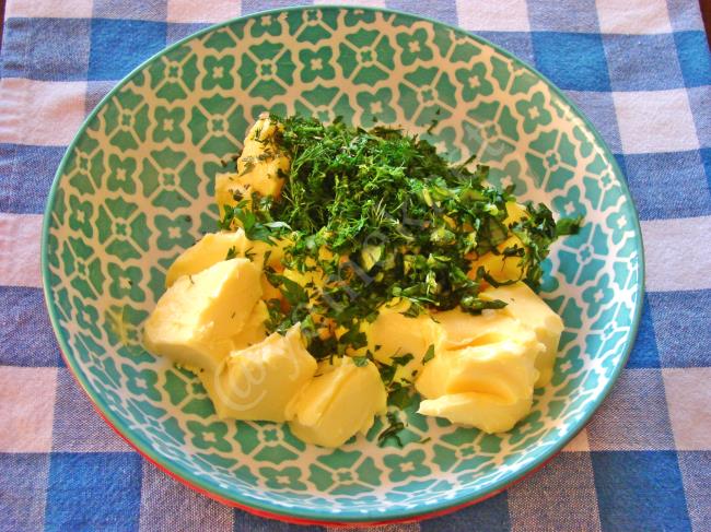 Alman Usulü Otlu Tereyağı - Yapılışı (2/8) 