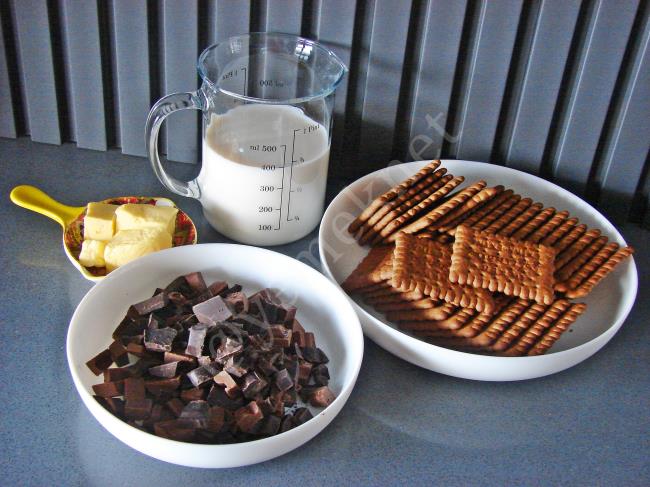 Bisküvili Sürülebilir Çikolata - Yapılışı (1/8) 