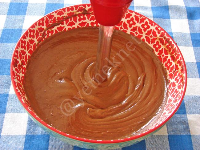 Bisküvili Sürülebilir Çikolata - Yapılışı (6/8) 