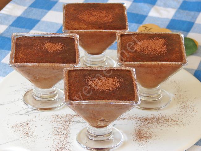 Pişmeyen 3 Dakika Tatlısı - Yapılışı (7/8) 