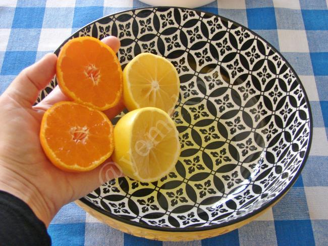 Soslu Çiğ Kereviz Salatası - Yapılışı (3/8) 