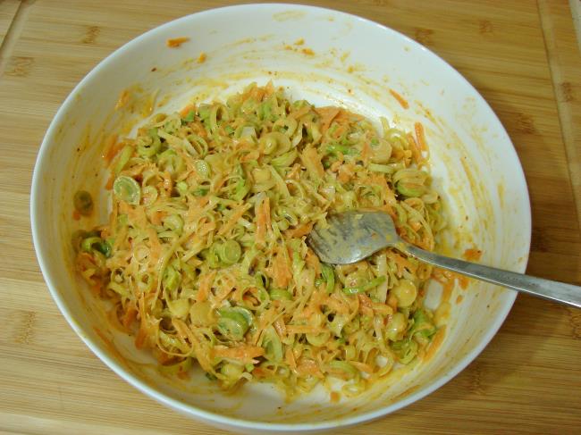 Glutensiz Tava Böreği - Yapılışı (4/8) 