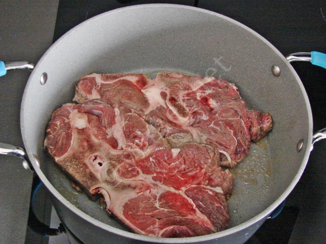 Dana Gerdan Haşlama - Yapılışı (2/8) 