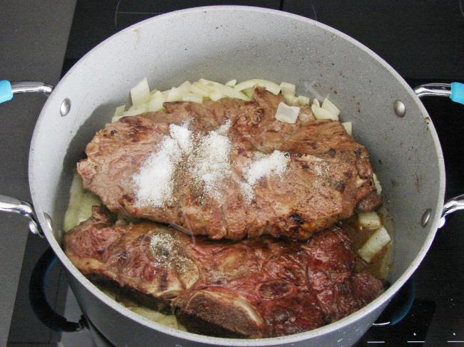 Dana Gerdan Haşlama - Yapılışı (4/8) 