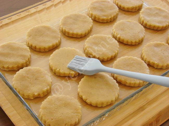 İrmikli Şerbetli Tatlı - Yapılışı (7/12) 