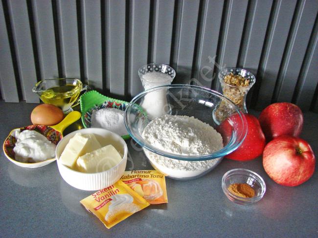 Kalıpsız Elmalı Turta - Yapılışı (1/16) 