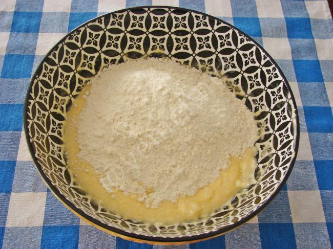 Kalıpsız Elmalı Turta - Yapılışı (6/16) 