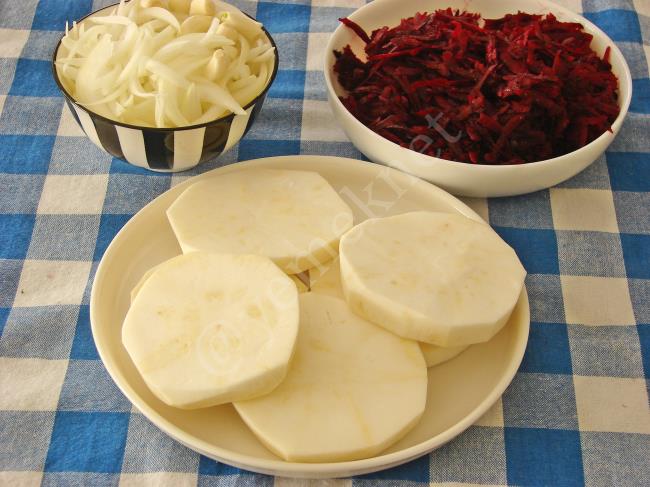 Pancarlı Kereviz Yemeği - Yapılışı (2/8) 