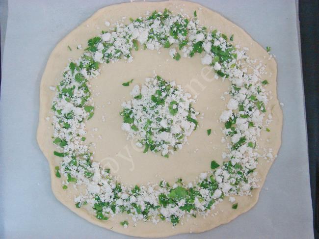 Peynirli Çörek - Yapılışı (5/12) 