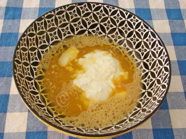 Tarhana Keki - Yapılışı (2/8) 