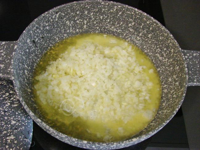 Tereyağlı Bulgur Pilavı - Yapılışı (2/8) 