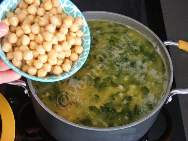 Maraş Ekşili Çorba - Yapılışı (7/12) 