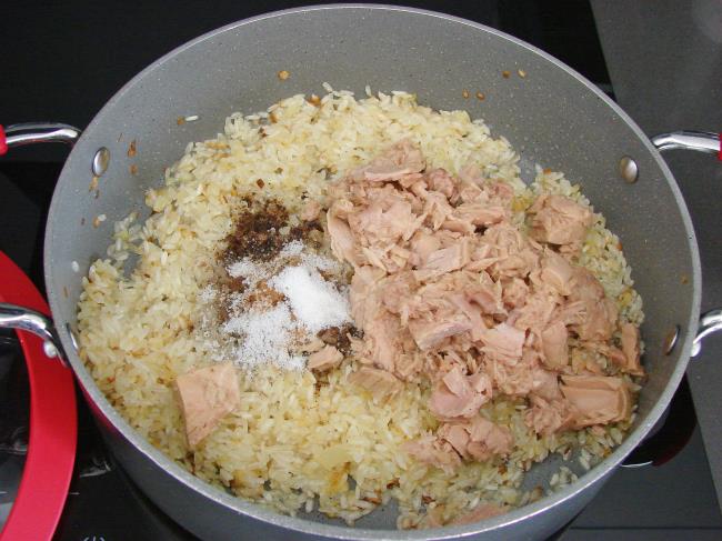 Midyesiz Midye Dolma Pilavı - Yapılışı (5/12) 