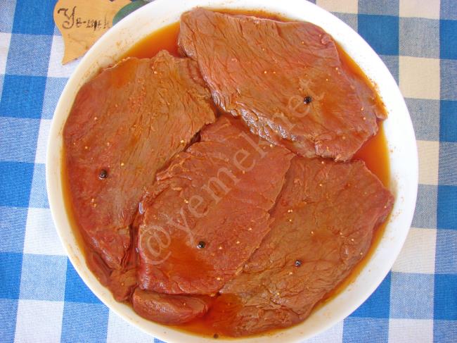 Sirke İle Et Marinesi