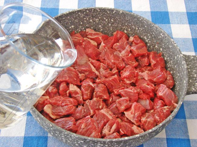Soğanlı Et - Yapılışı (2/8) 