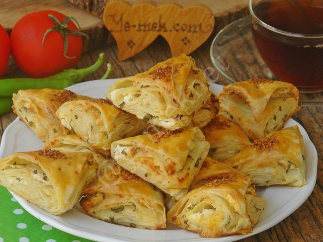 Üçgen Börek